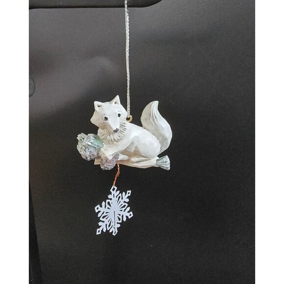 NWT RARE Pam Schifferl Winter White Fox Ornament Snowflake Accent  By Midwest - Picture 2 of 9